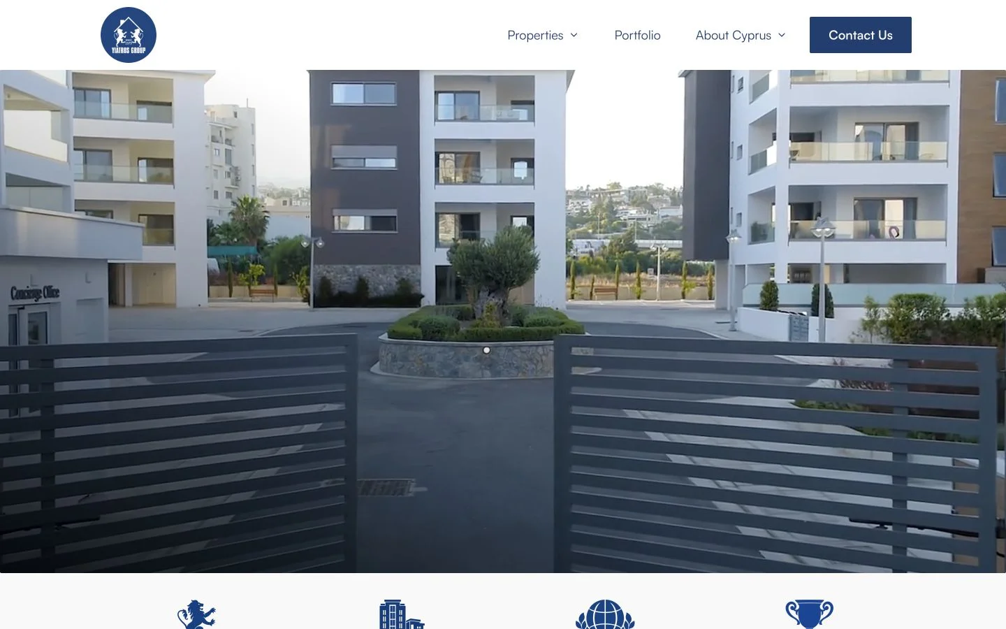 Screenshot of pyiatros.com